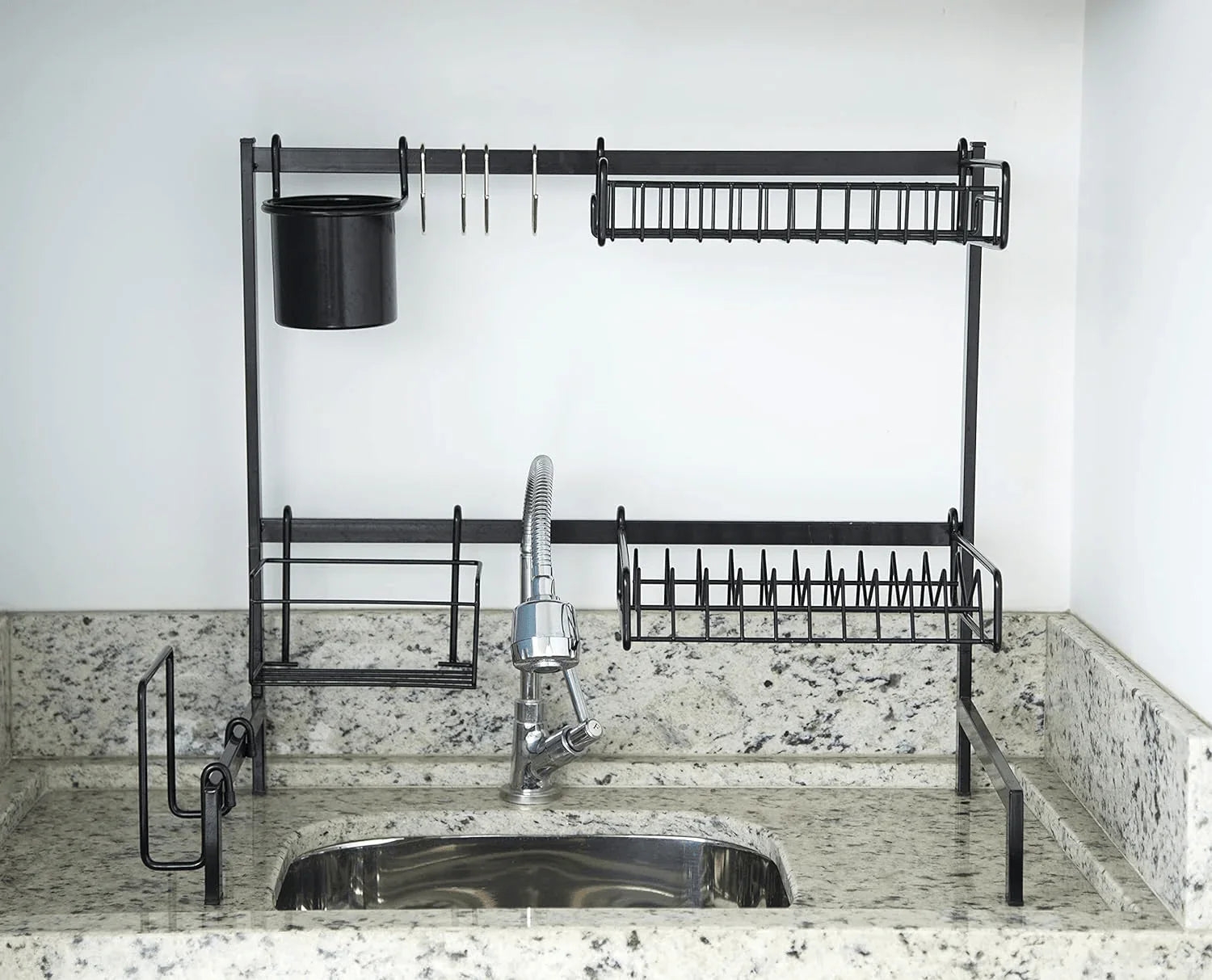 Cozinha Autosustentável Suspensa